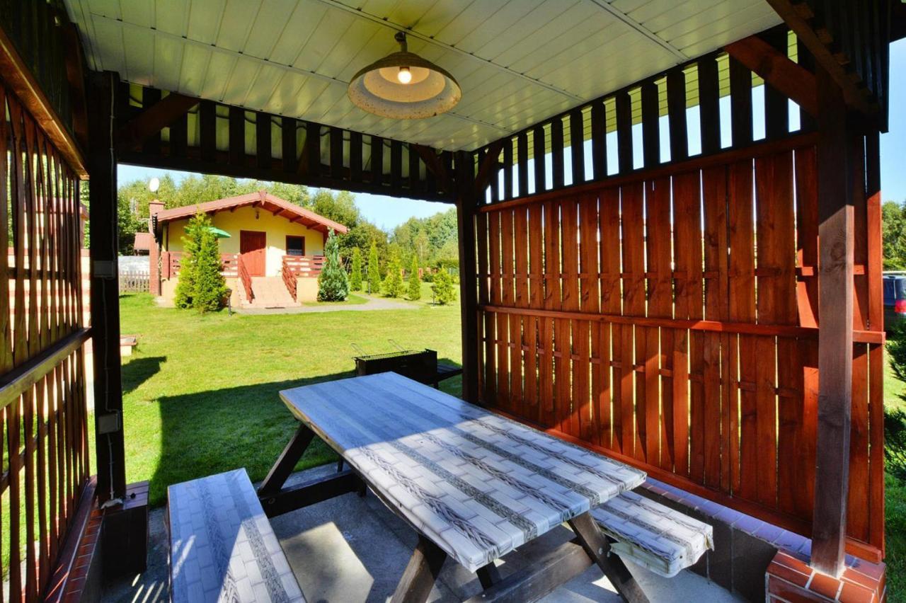 Holiday Home Close To The Lake Shore, Dabrowica Dabrowica  Esterno foto