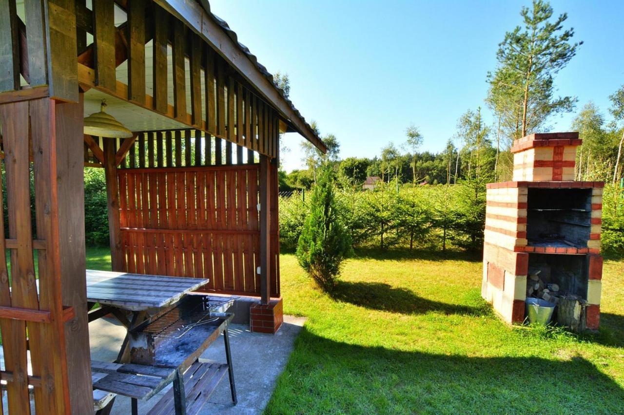 Holiday Home Close To The Lake Shore, Dabrowica Dabrowica  Esterno foto