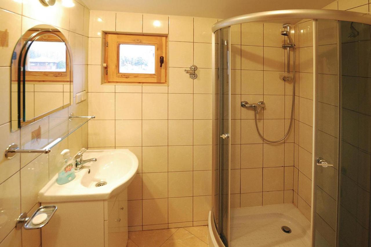 Holiday Home Close To The Lake Shore, Dabrowica Dabrowica  Esterno foto