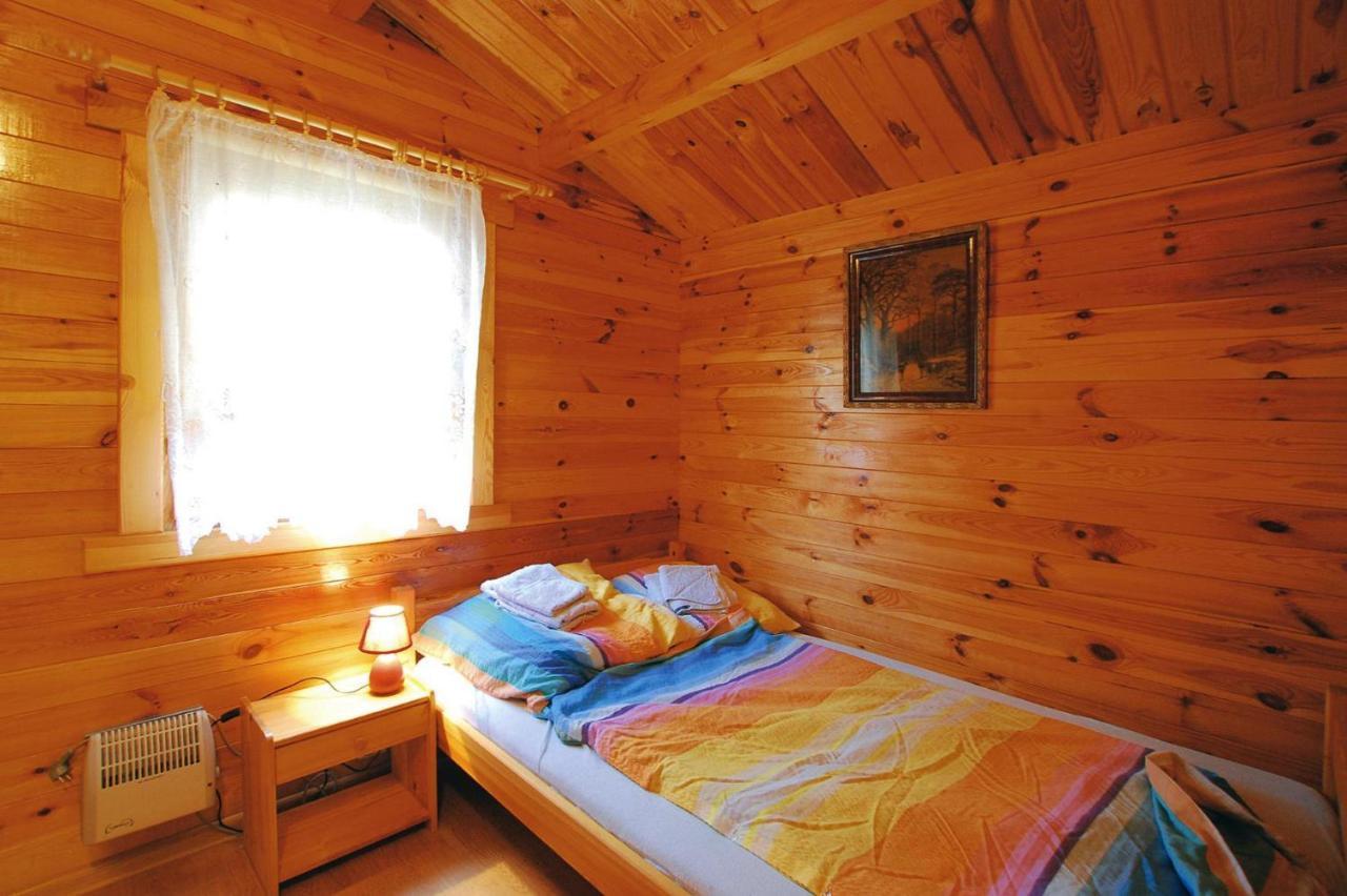 Holiday Home Close To The Lake Shore, Dabrowica Dabrowica  Esterno foto